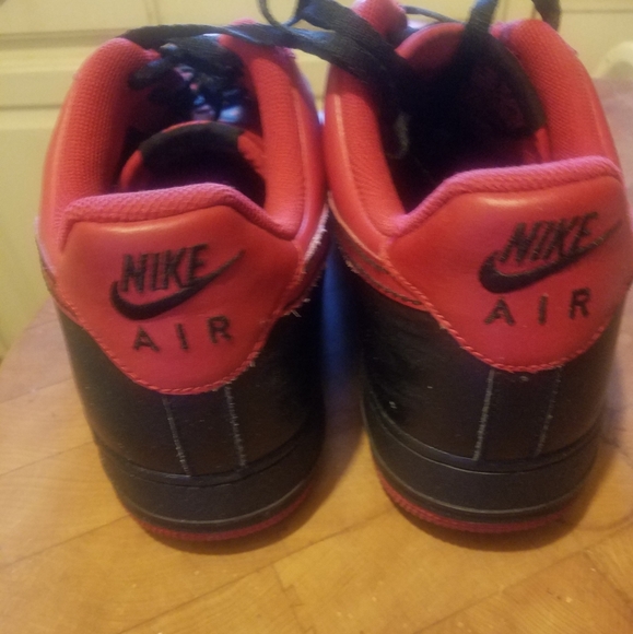 RARE Nike Air Force 1  Black/Red Sneakers Shoes Size 12 - Picture 5 of 7